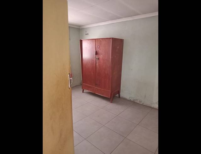 2 BEDROOM HOUSE FOR SALE IN SENAOANE